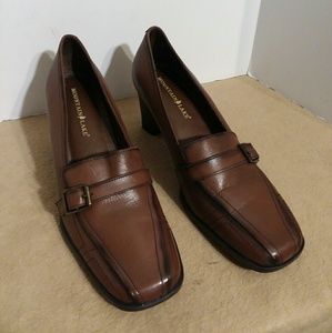 Maintain Lake Women's Shoes